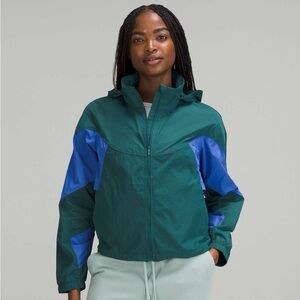 Lululemon Evergreen Cropped Full-Zip
Hoodie
Green Jasper / Wild Indigo